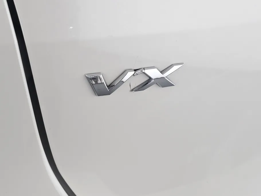 تويوتا فورتشنر VX1 2022 