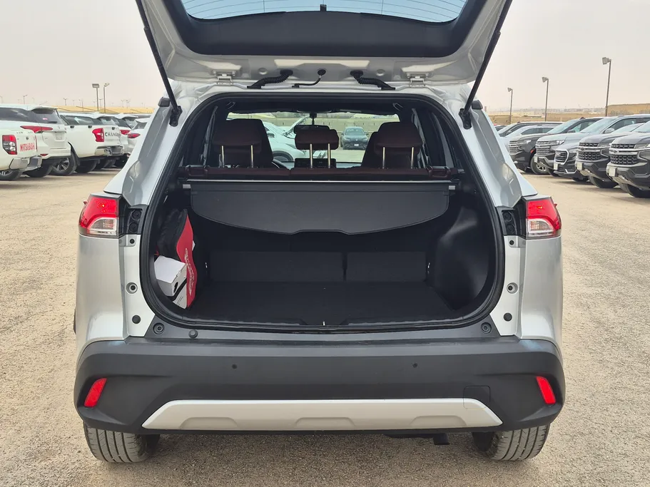 2024 Toyota Corolla Cross XLE HEV 