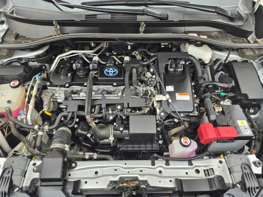 2024 Toyota Corolla Cross XLE HEV 