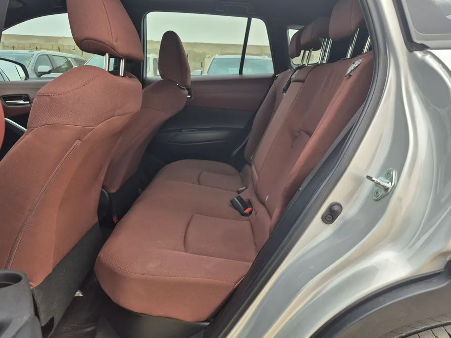2024 Toyota Corolla Cross XLE HEV 