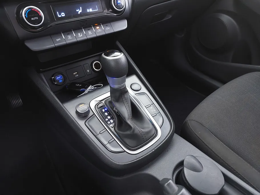 2023 Hyundai Kona SMART 