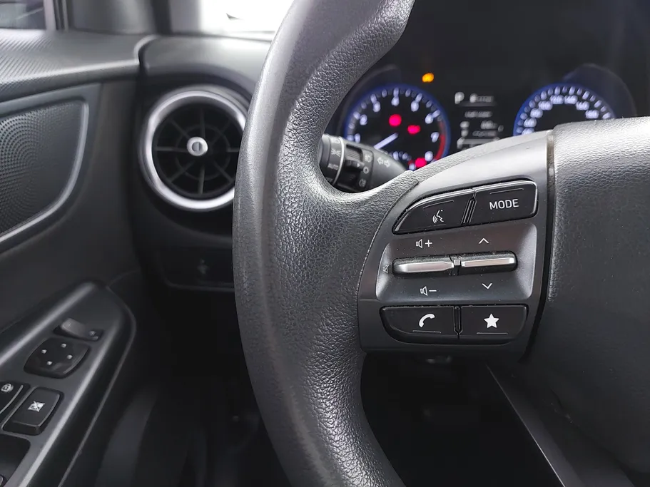 2023 Hyundai Kona SMART 