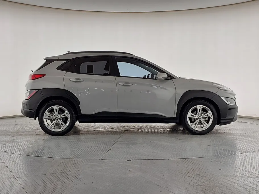 2023 Hyundai Kona SMART 