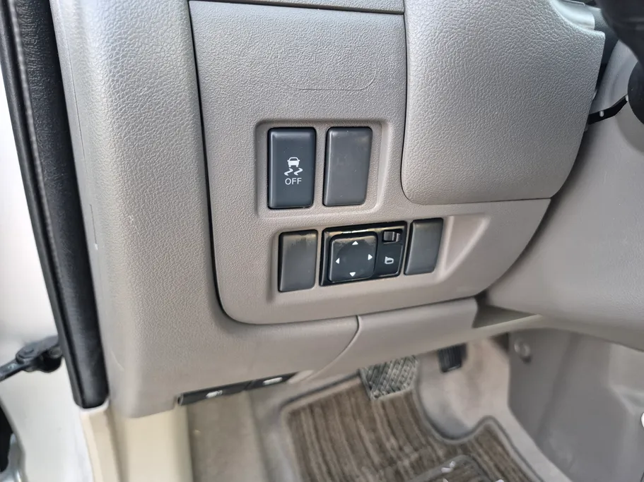 2024 Nissan Sunny SV Comfort 