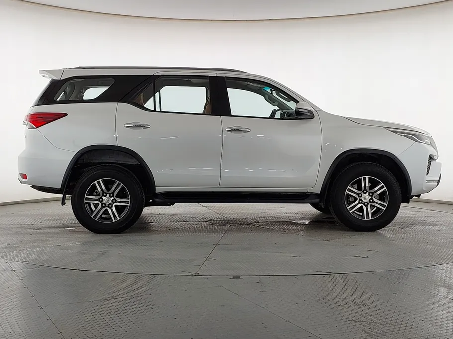 2024 Toyota Fortuner GX2 4x4 