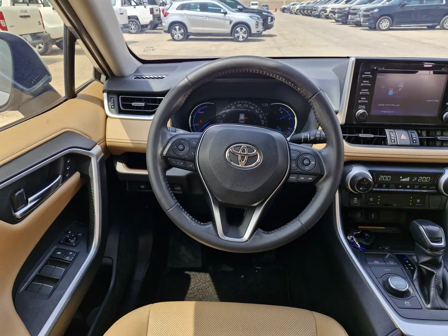 2020 Toyota RAV4 XLE HEV 