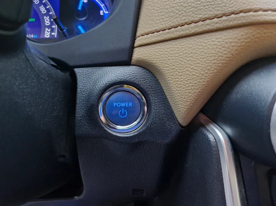 2020 Toyota RAV4 XLE HEV 