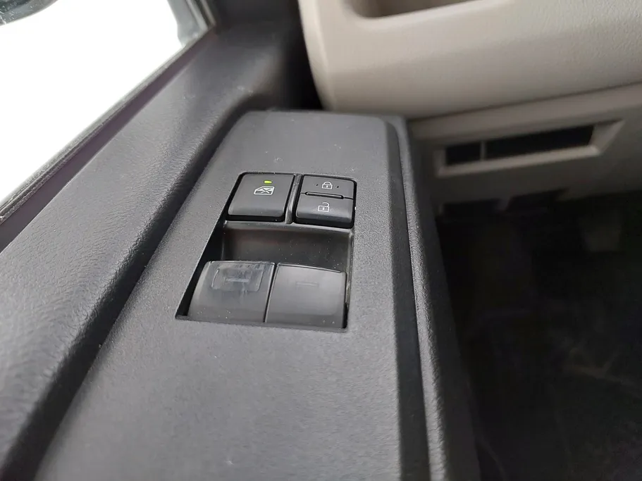 2023 Toyota Haice cargo van 