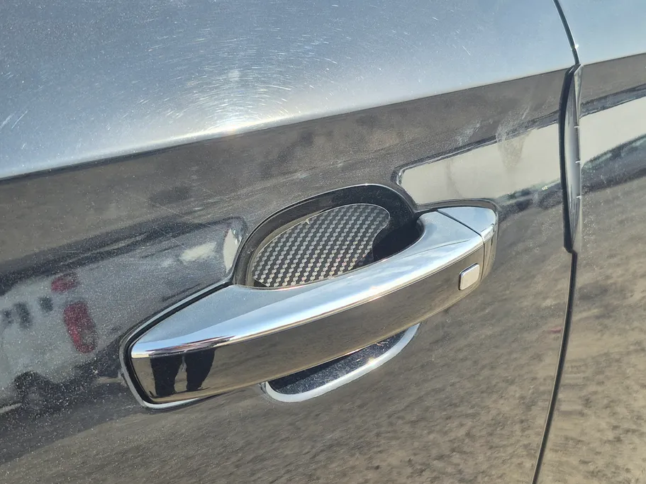 2024 MG ZS LUX 