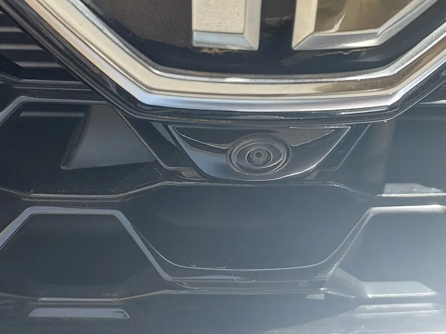 2024 MG ZS LUX 
