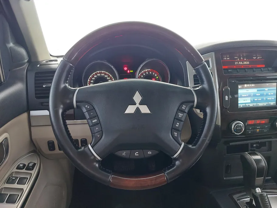 2019 Mitsubishi Pajero GLS 4Doors 