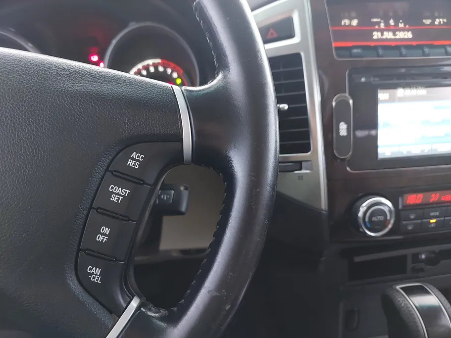 2019 Mitsubishi Pajero GLS 4Doors 