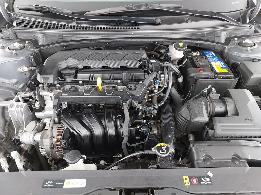 2023 Hyundai Elantra Smart 