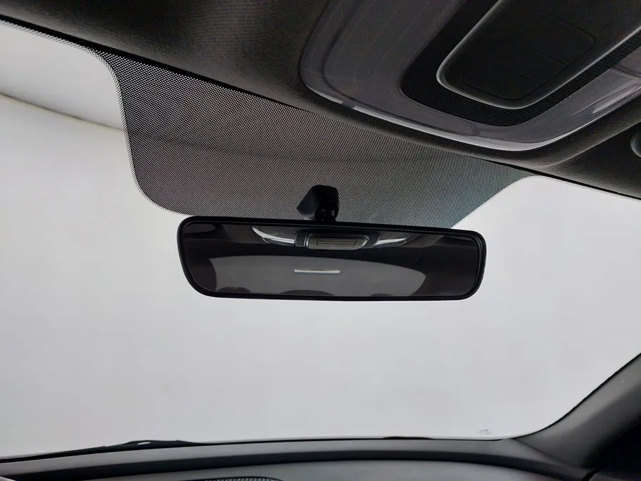 2023 Hyundai Elantra Smart 
