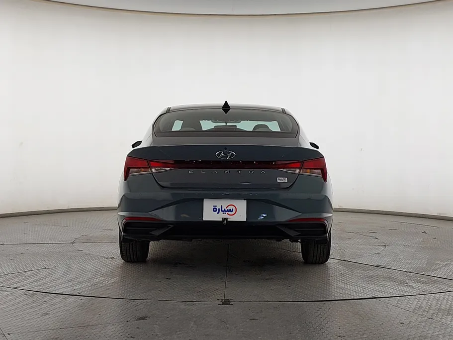2023 Hyundai Elantra Smart 
