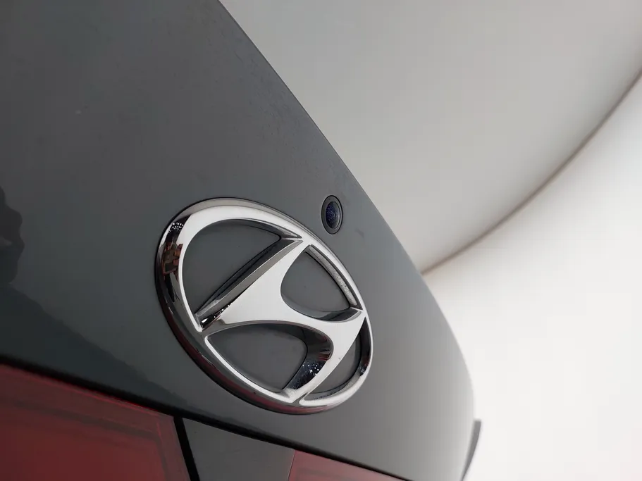 2023 Hyundai Elantra Smart 