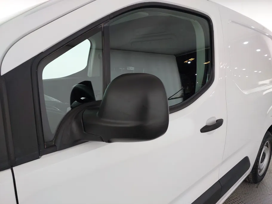 2025 Peugeot Partner Refrigerated 