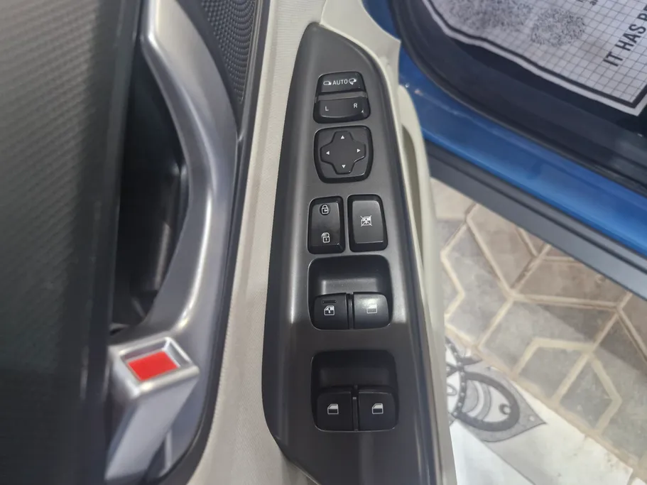 2023 Hyundai Kona SMART 
