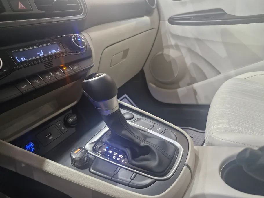 2023 Hyundai Kona SMART 