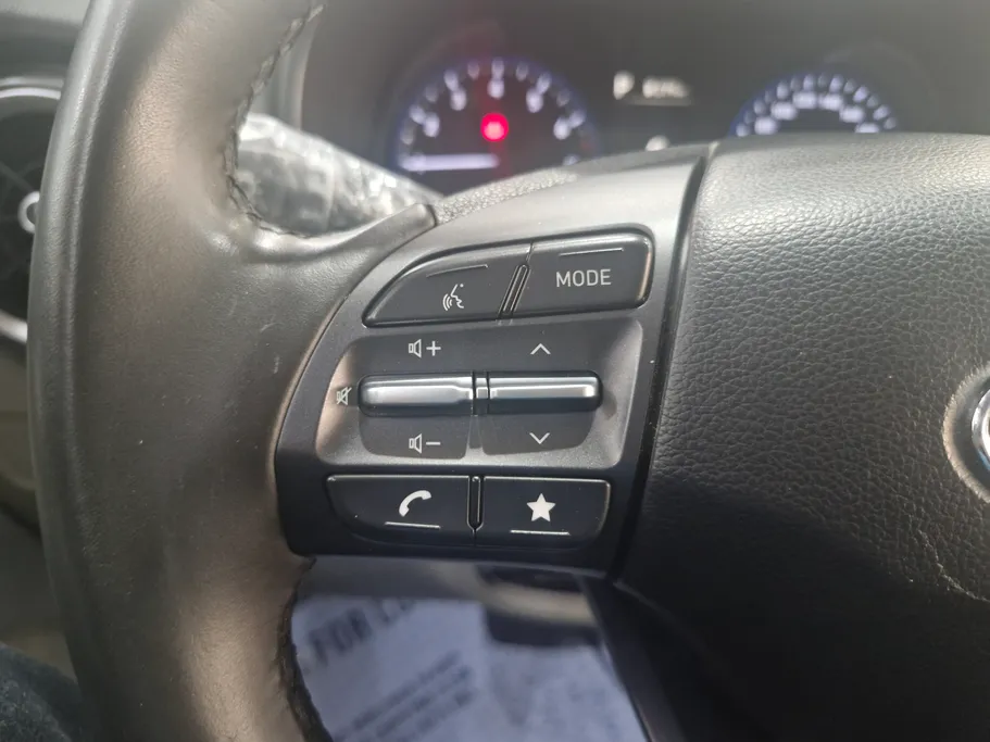 2023 Hyundai Kona SMART 