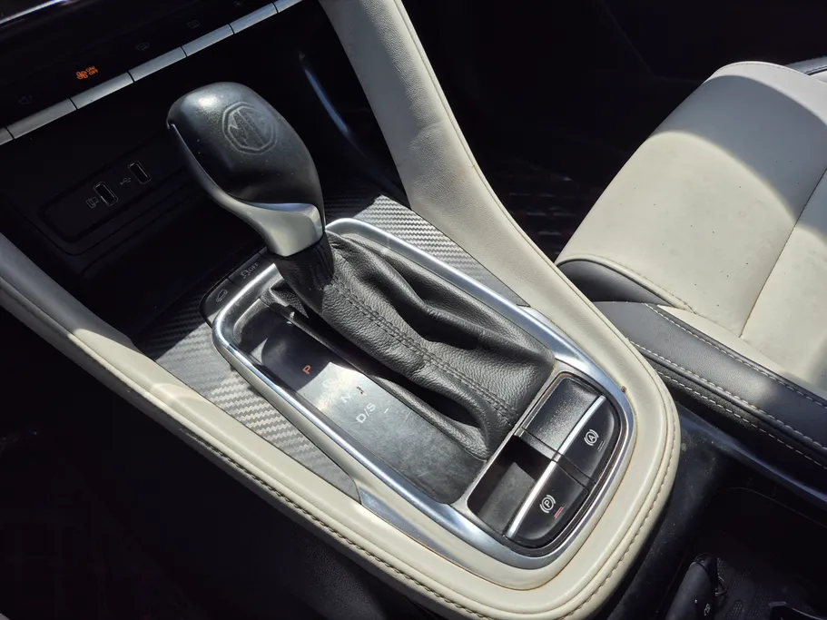 ام جي ZS LUX 2022 