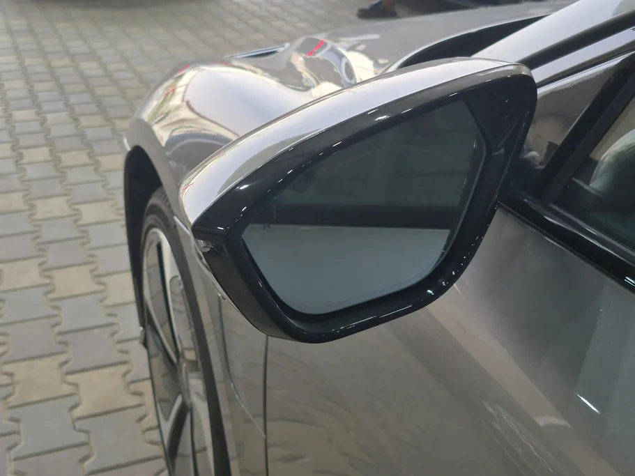 2026 Lucid Air Touring 
