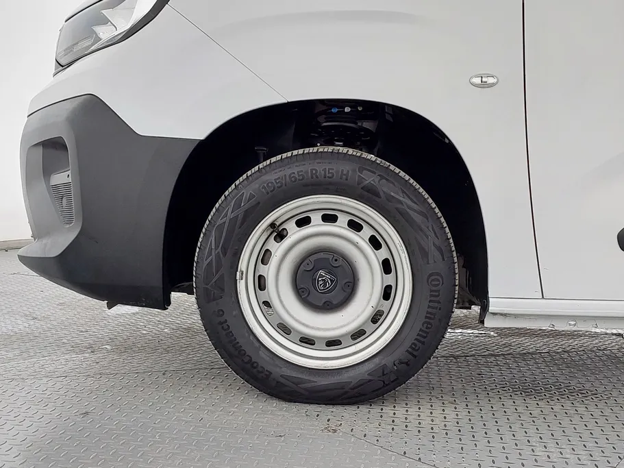 بيجو بارتنر Short van 2025 