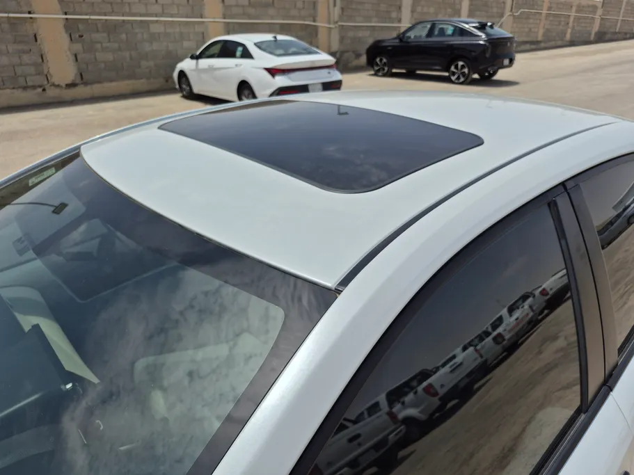 2023 Toyota Corolla XLI Executive Moonroof 