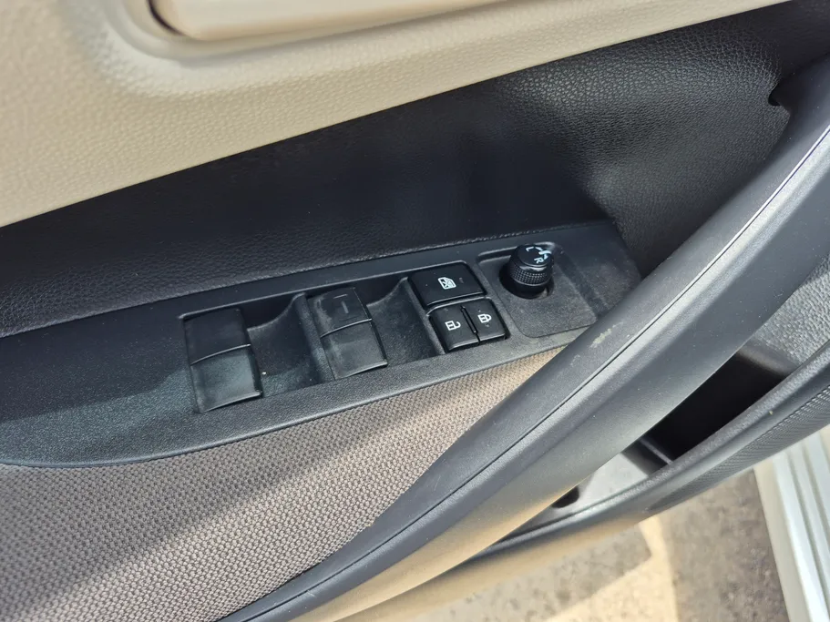 2023 Toyota Corolla XLI Executive Moonroof 