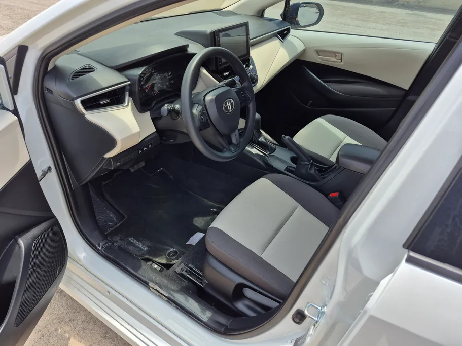 2023 Toyota Corolla XLI Executive Moonroof 