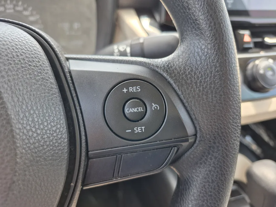 2023 Toyota Corolla XLI Executive Moonroof 