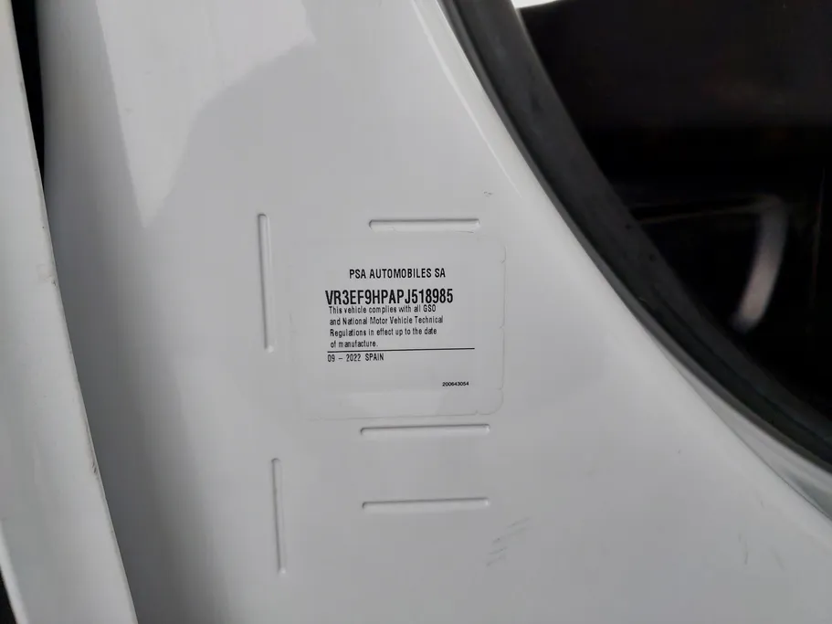 2023 Peugeot Partner Short van 
