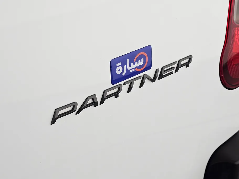 بيجو بارتنر Short van 2025 