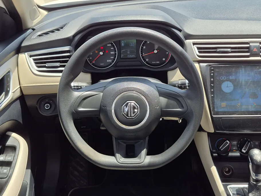 2023 MG 5 STD 
