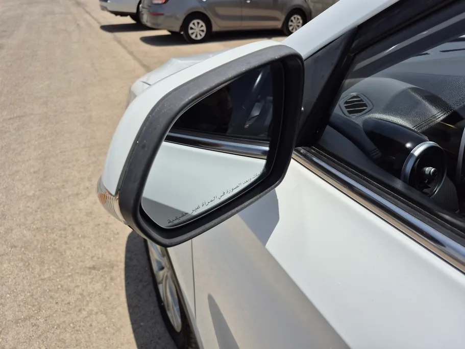 2022 MG ZS STD 