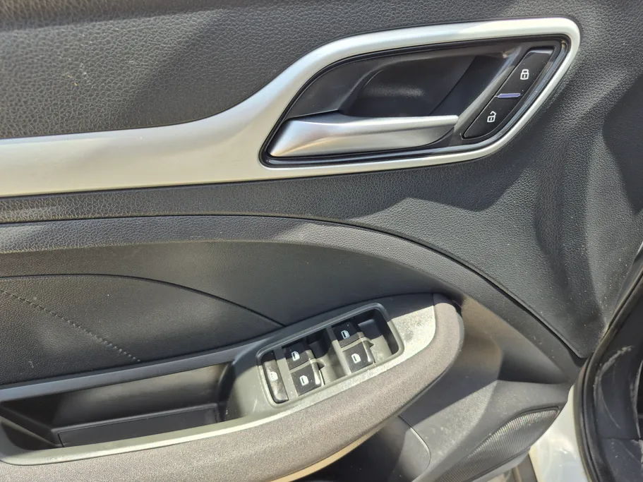 2022 MG ZS STD 