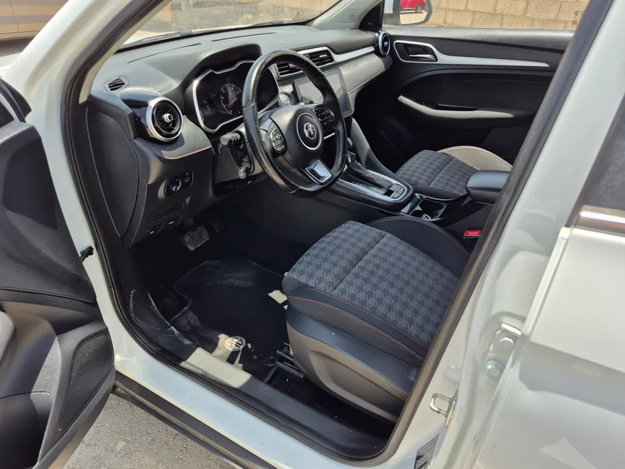 2022 MG ZS STD 