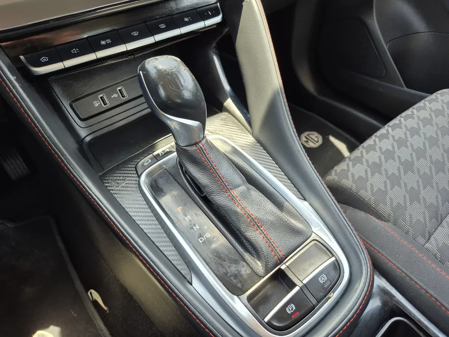 2022 MG ZS STD 