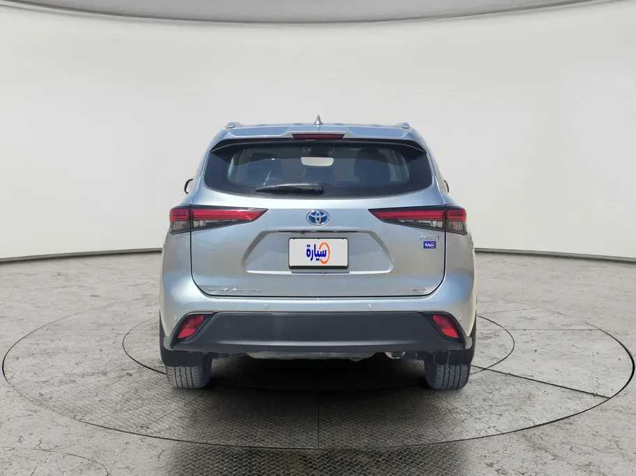 2023 Toyota Highlander GLE 