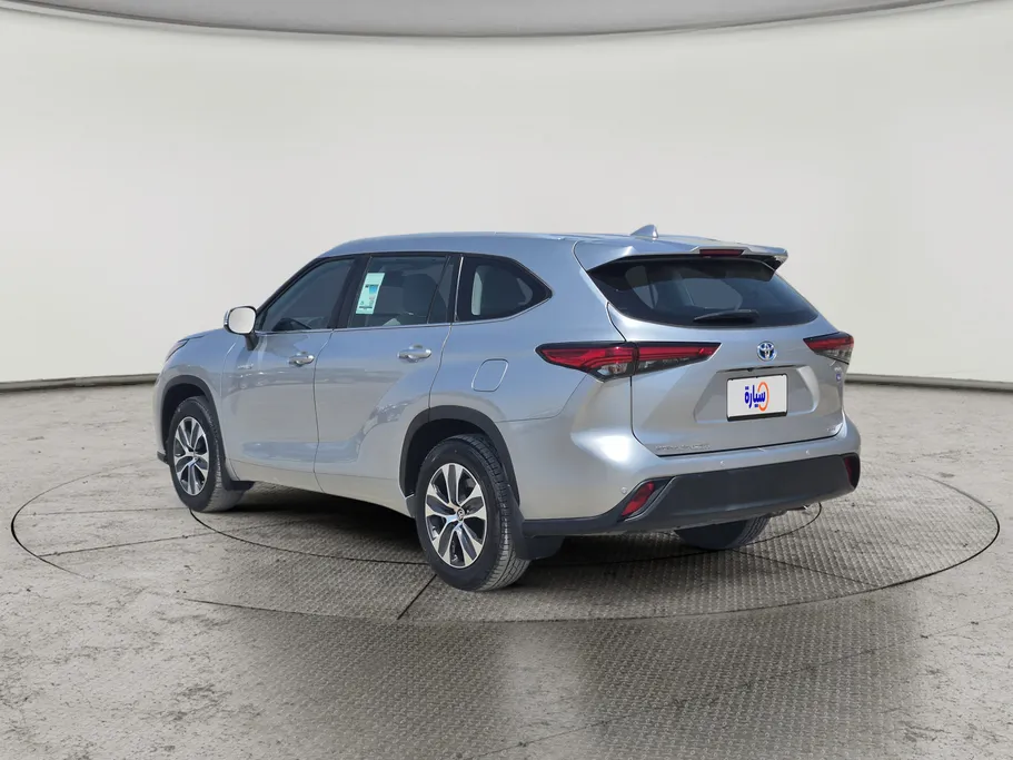2023 Toyota Highlander GLE 