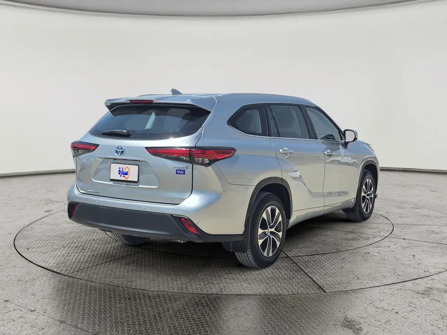 2023 Toyota Highlander GLE 