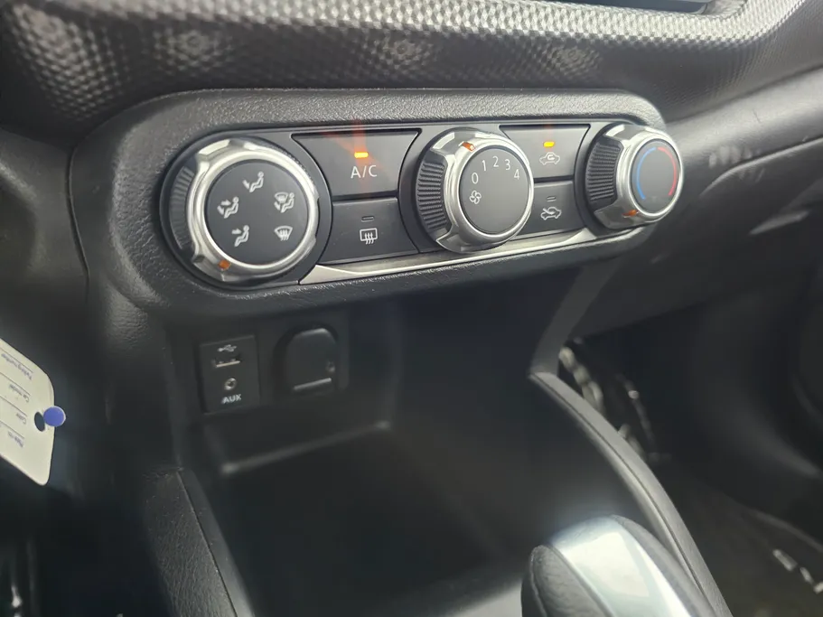 2020 Nissan Kicks S 