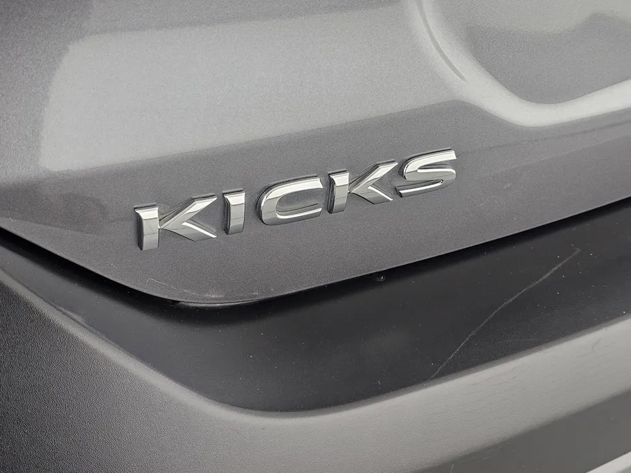 2020 Nissan Kicks S 