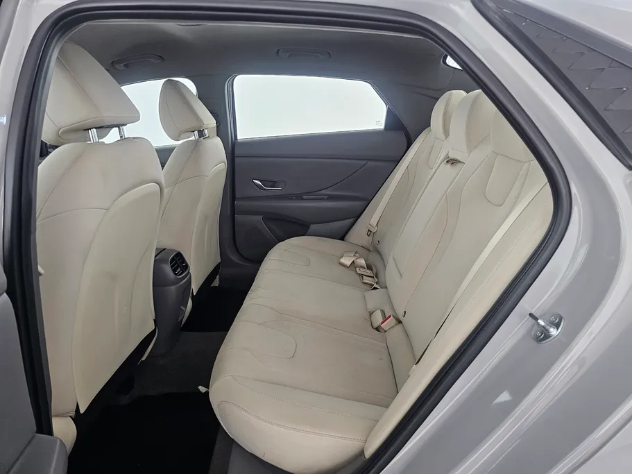 2025 Hyundai Elantra Fleet 