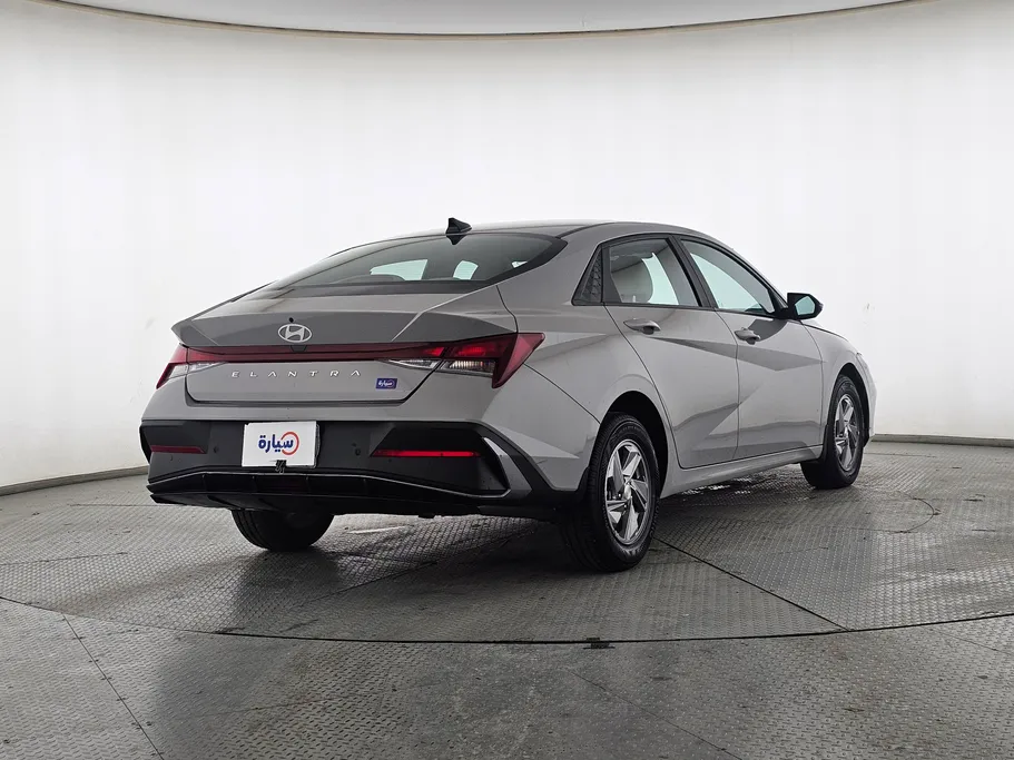 2025 Hyundai Elantra Fleet 