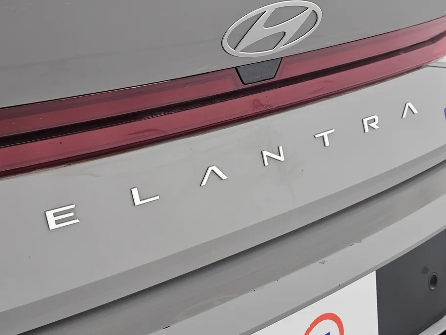 2025 Hyundai Elantra Fleet 
