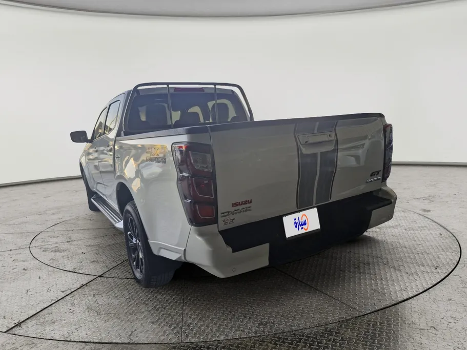 ايسوزو دي ماكس GT 2025 
