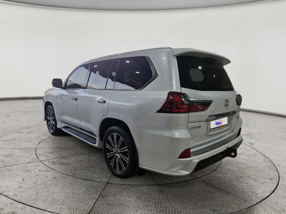 لكزس LX 570 S 2020 