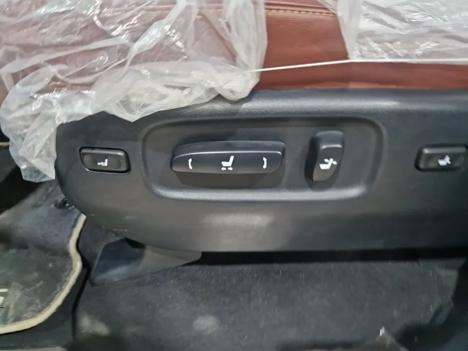 لكزس LX 570 S 2020 