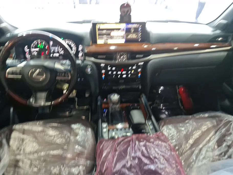 لكزس LX 570 S 2020 